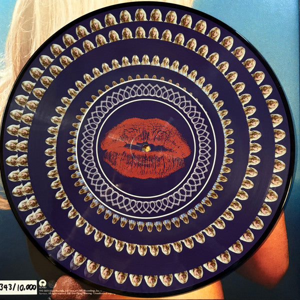 Sabrina Carpenter Short N' Sweet (Deluxe) zoetrope picture disc vinyl, disc two with lips artwork