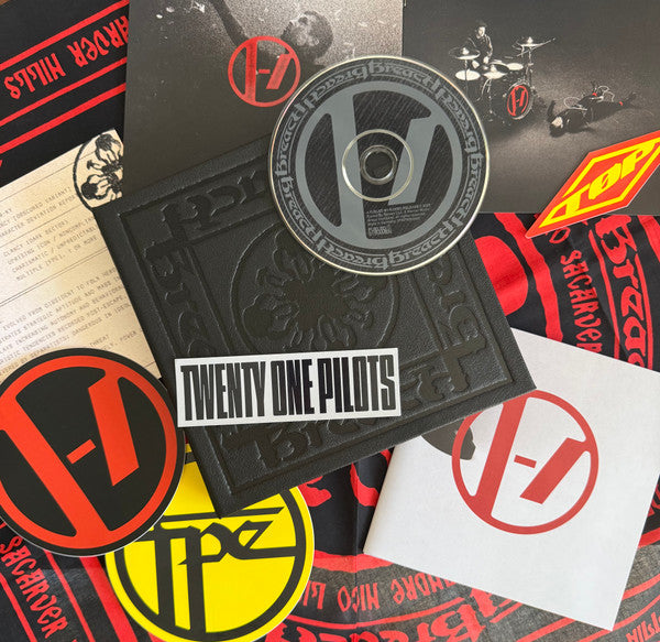 Twenty One Pilots : Breach (Box, Dar + CD, Album)