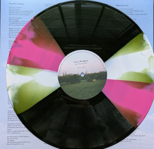 Lizzy McAlpine : Give Me A Minute  (LP, Num, Ver)