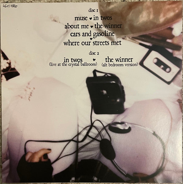 Esha Tewari : What Makes A Girl A Girl (Deluxe) (LP, S/Sided, Etch, Shi + 7", Shape, Pol + EP, Dlx,)