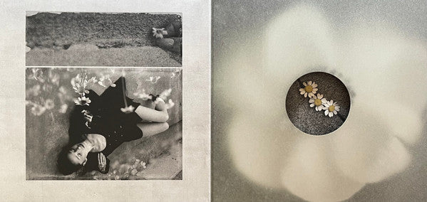 Ariana Grande : Petal (LP, Album, Ltd, Opa)