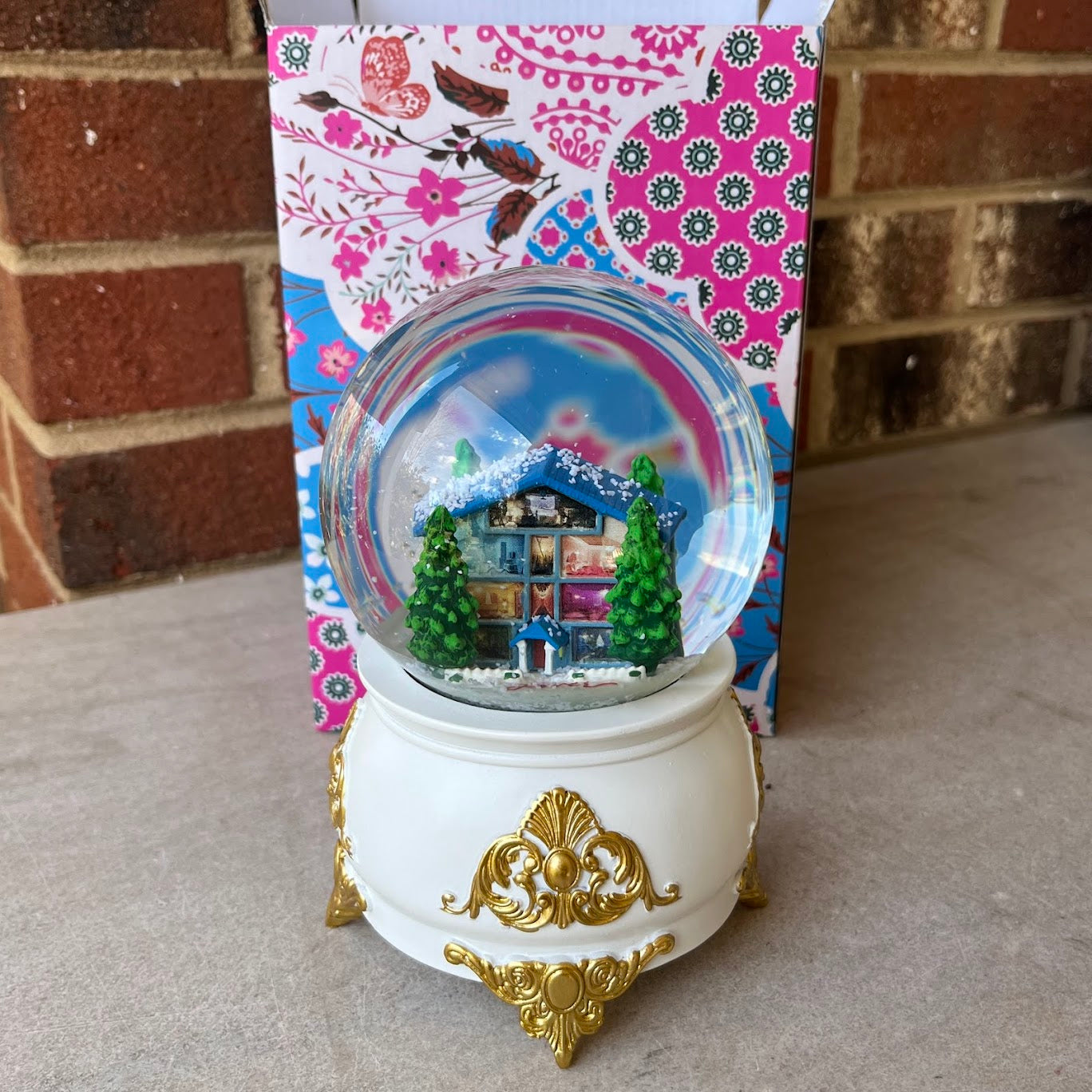 Taylor Swift - Lover House Snowglobe (2023)